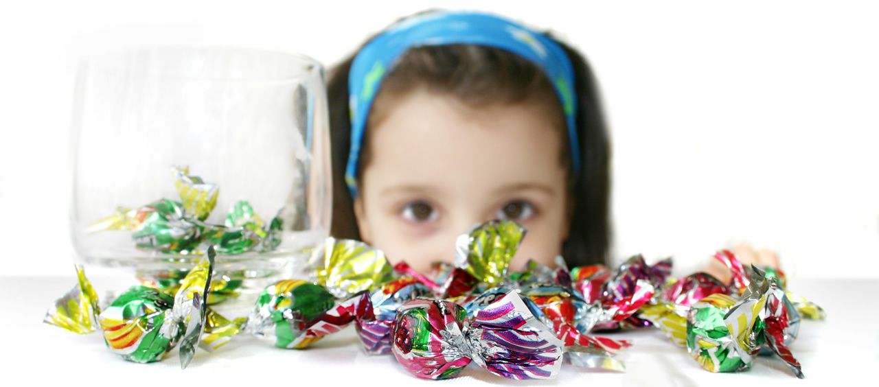 Carie: non è solo colpa delle caramelle!